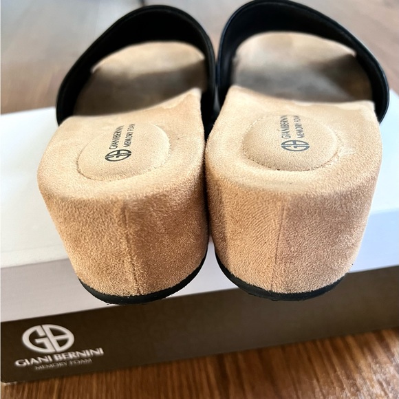 Giani Bernini Giulia Slip-On Memory Foam Platform Wedge Sandals - Picture 4 of 9